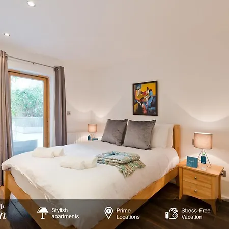 Sweet Central Riverside Apartment *