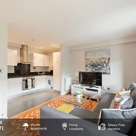 Sweet Central Riverside Apartment